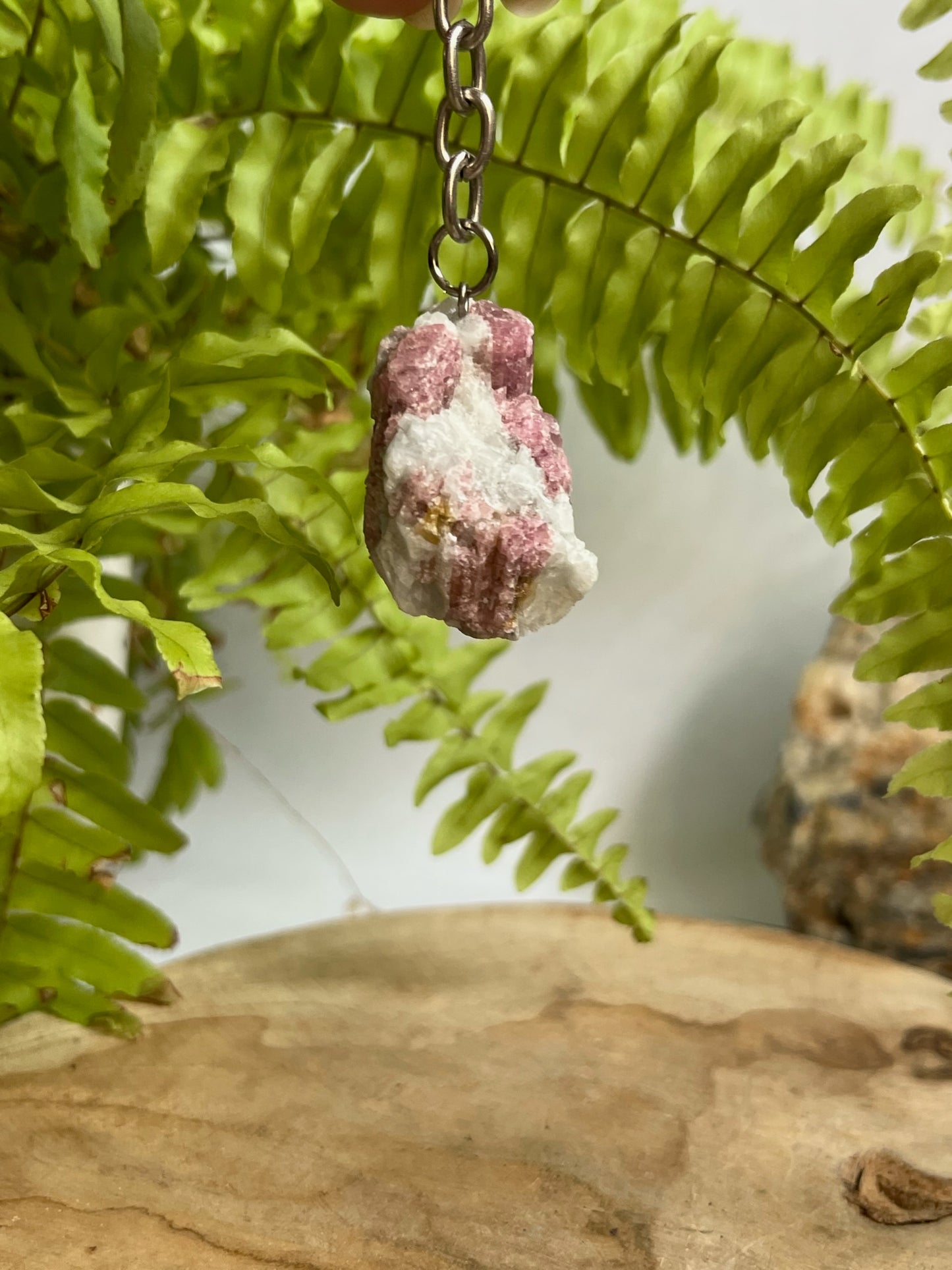 Roze toermalijn sleutelhanger