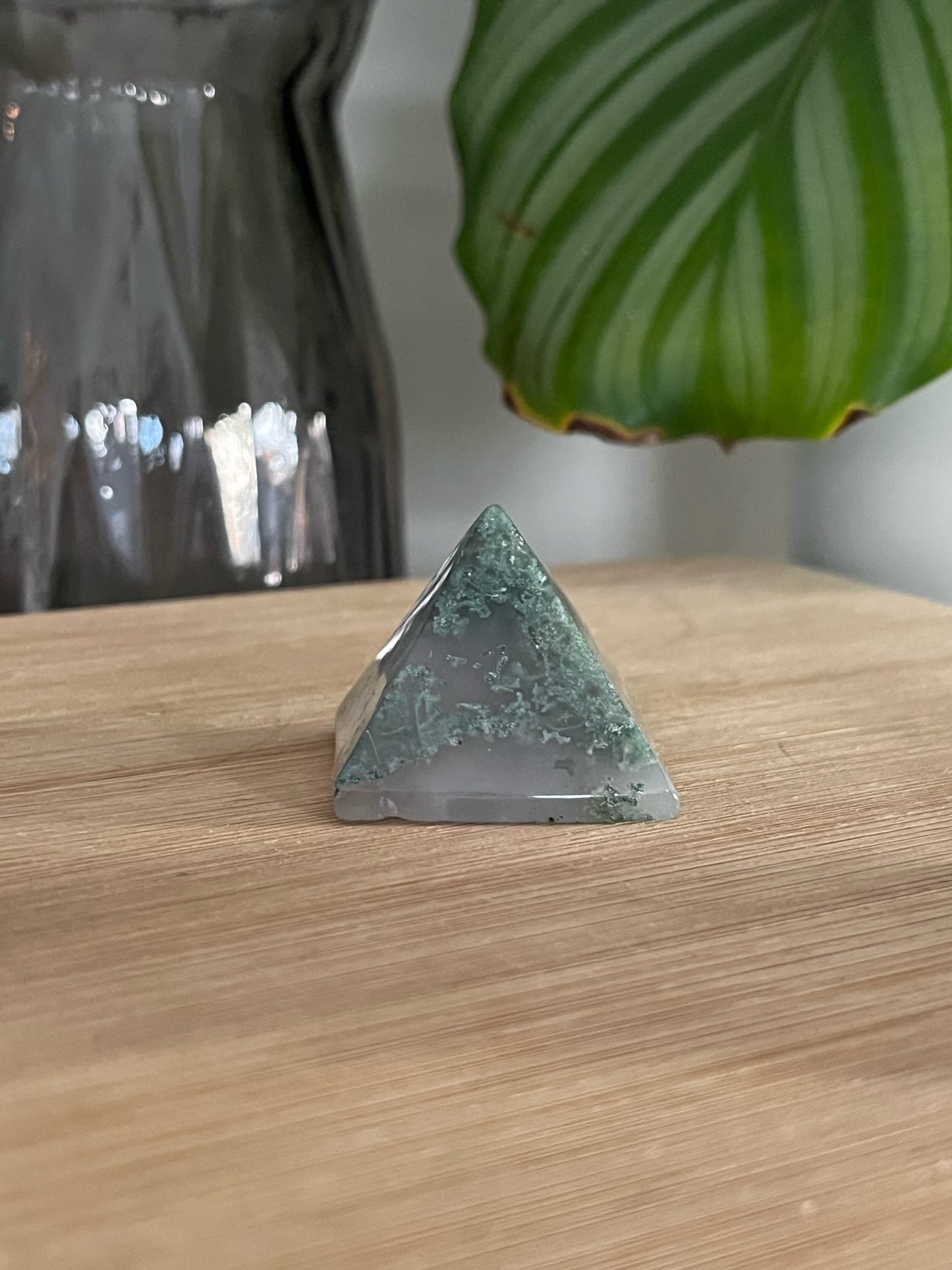 Mos agaat piramide #02