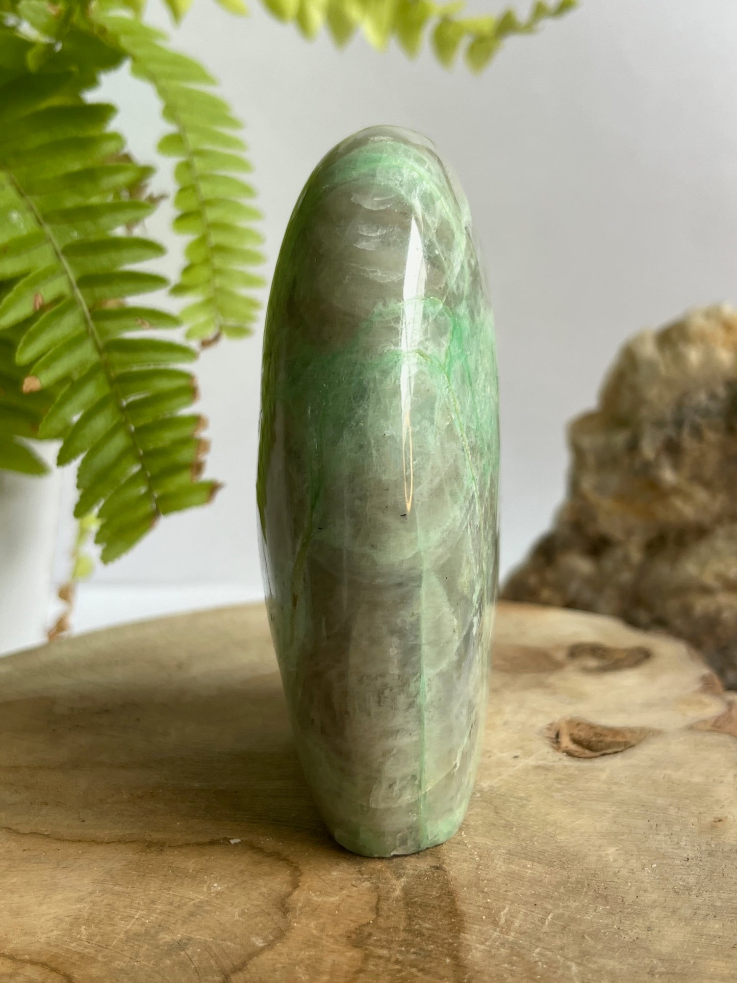Maansteen groen free form