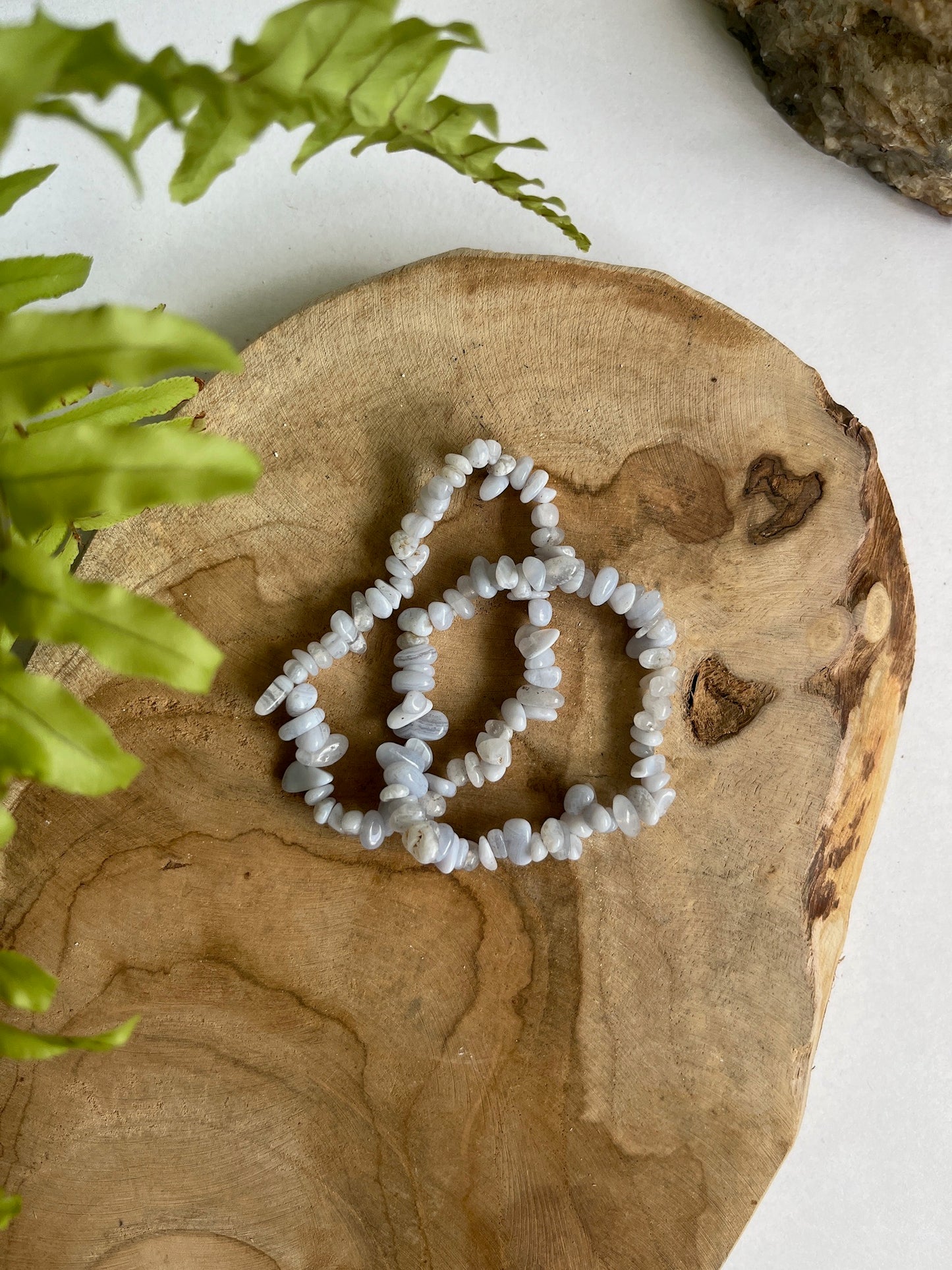 Split armband Chalcedoon