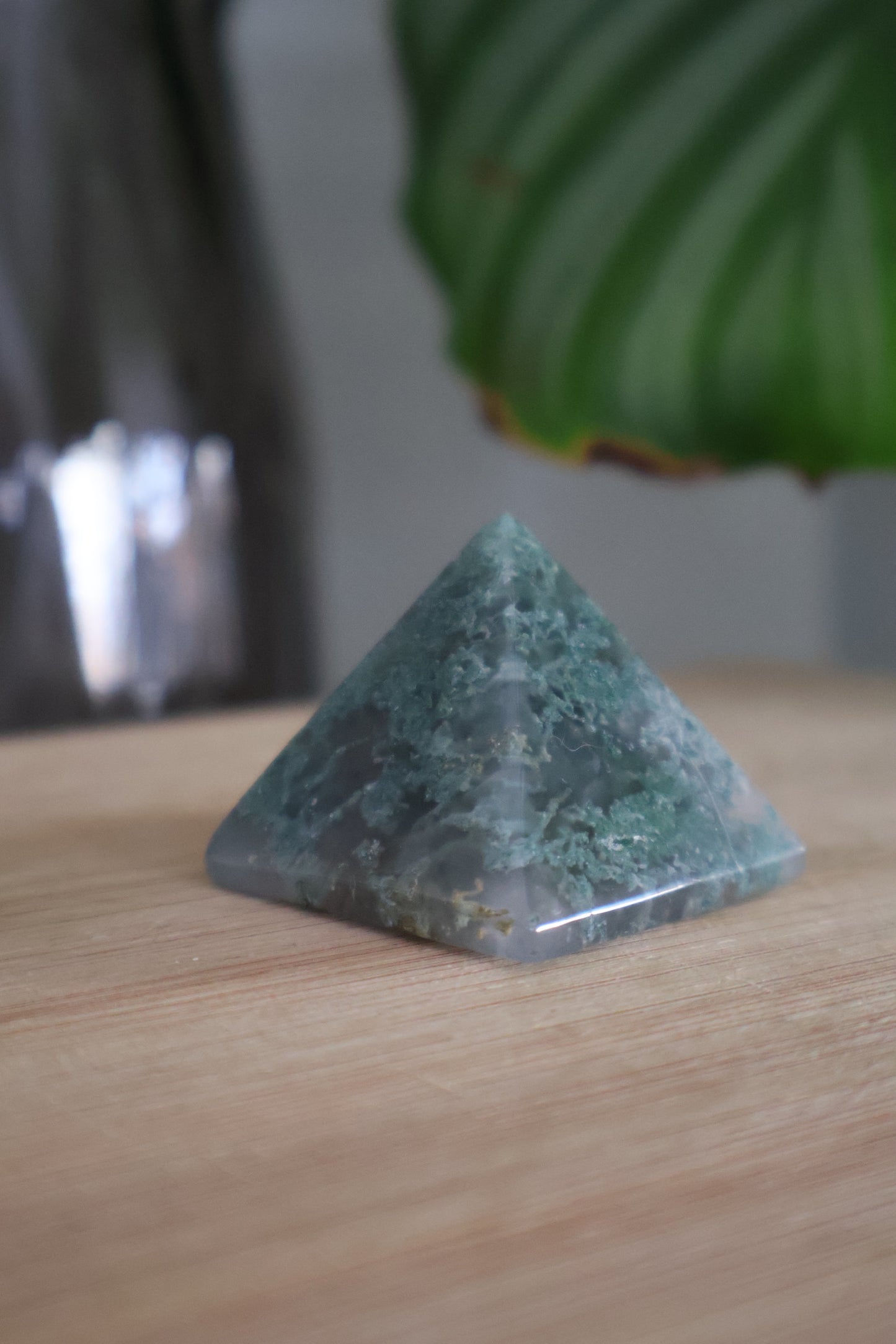 Mos agaat piramide #02